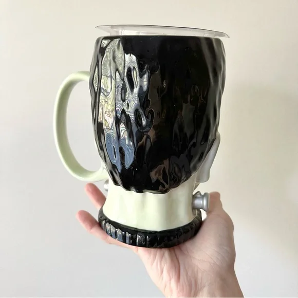 Vintage Universal Studios Monsters Mug - Picture 3 of 5